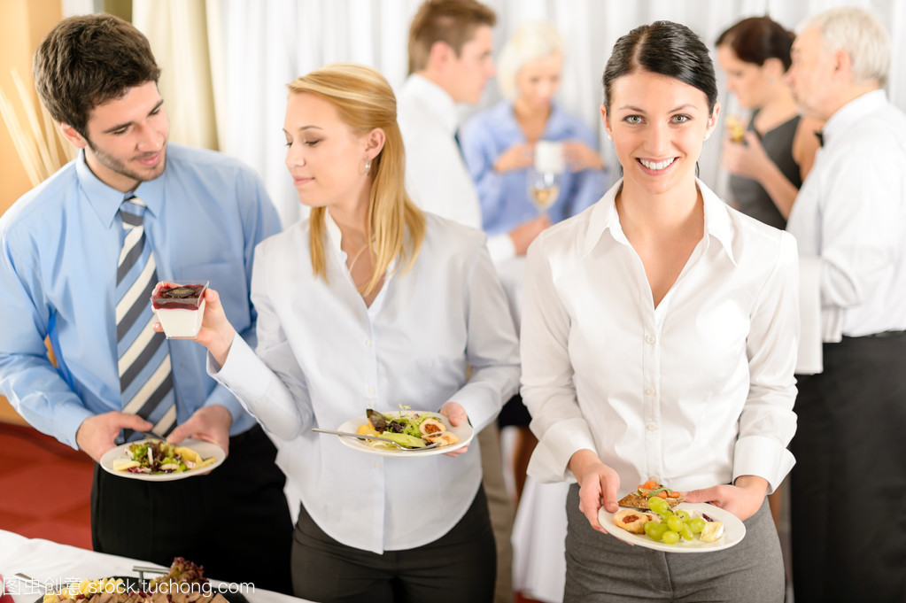 智慧餐飲服務(wù)提升團(tuán)隊(duì)凝聚力——記一次難忘的自助餐體驗(yàn)